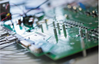 2020寧波諾丁漢大學(xué)四個(gè)工程專業(yè)入選浙江省一流本科專業(yè)建設(shè)點(diǎn) 聚焦計(jì)算機(jī)軟硬件設(shè)計(jì)，引領(lǐng)工程教育創(chuàng)新